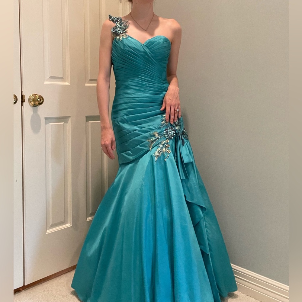 Teal Evening Gown – Elegant, Figure-Flattering Formal Dress 0